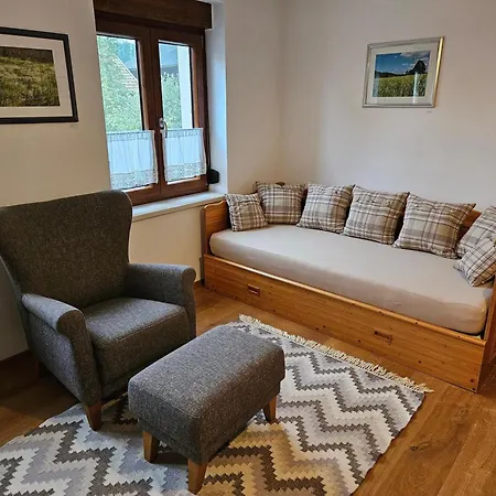 Schindler Apartmán
